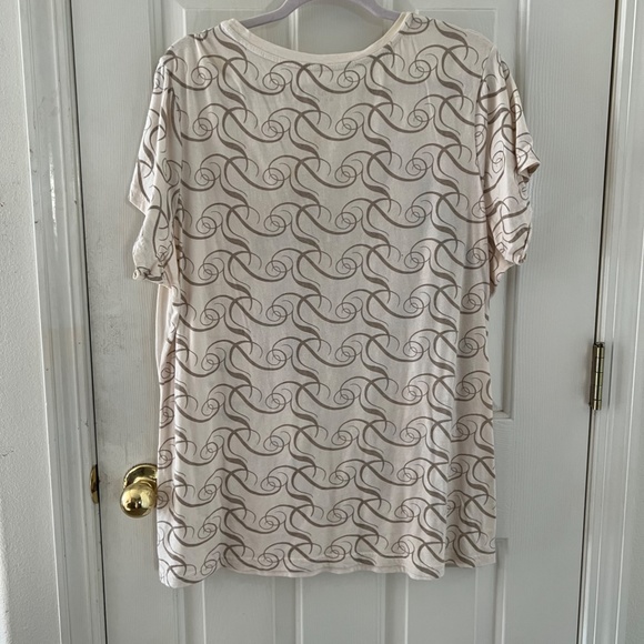 Disney Pirates of the Caribbean T-shirt (women's) - Picture 3 of 8